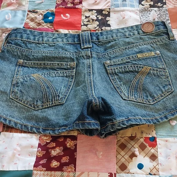 HINT JEAN SHORTS - Picture 8 of 16